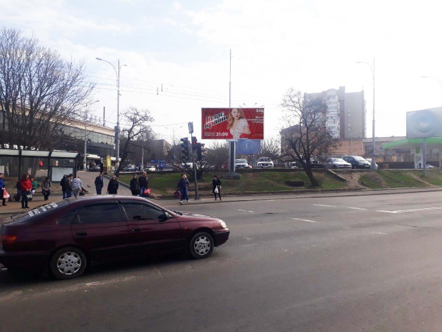 Щит 6x3,  Разумовського вул. - Колонтаївська вул., 58 (автовокзал)
