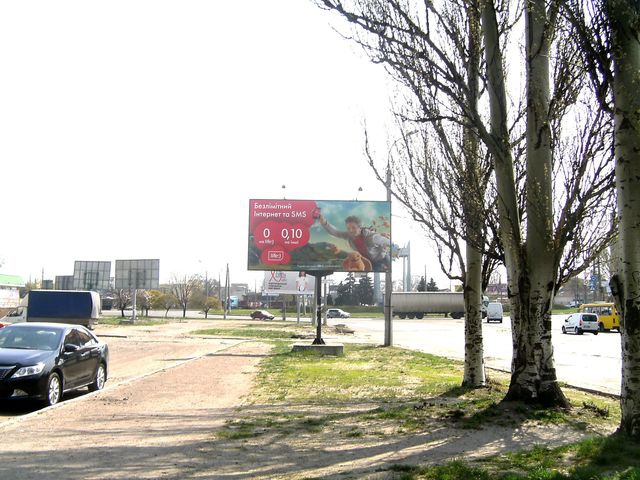 Щит 6x3,  30-річчя Перемоги вул., 2 (напроти  ТЦ "Квартал","Приватбанк","АТБ маркет")