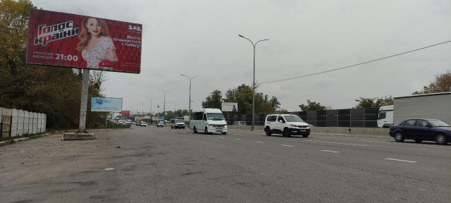 Щит 8x4,  Траса Київ-Одеса, пгт Чабани, 250 м. до АЗС "ОККО" (в'їзд в Київ)