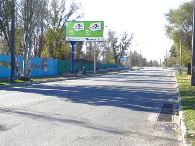 Щит 6x3,  Привокзальна вул.,-АвтоЗаЗ №2 (700 м до Привокзальної площи та Залізничнго Вокзалу)