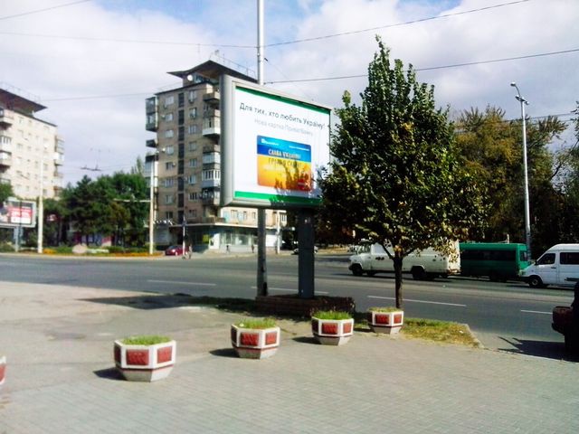 Беклайт 4x3,  Соборний пр.,29