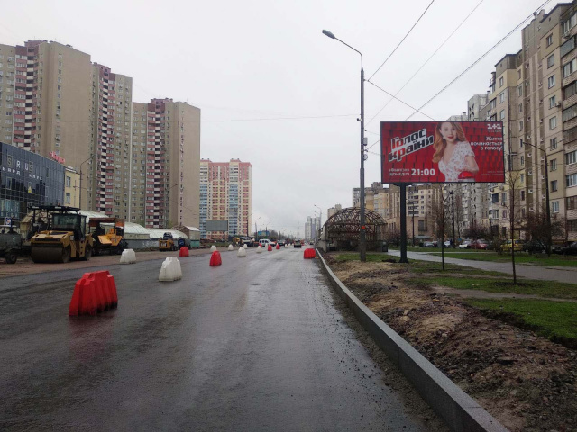 Щит 6x3,  Милославська вул., 10а    ("Сільпо")