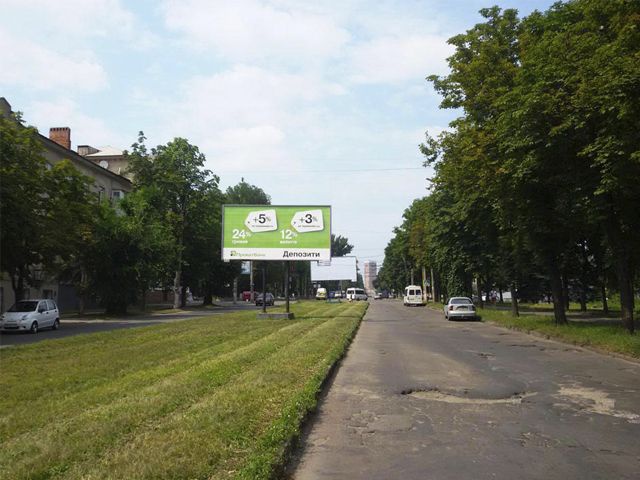 Щит 6x3,  Ватутіна вул. - Зинчевського вул., 18, розділова смуга  (ТЦ "Фокстрот", ТЦ "Фуршет"), до 44 кв.