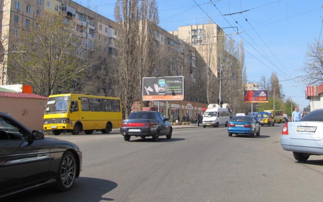 Щит 6x3,  Корольова вул., 92