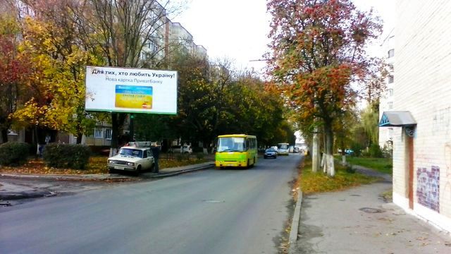 Щит 6x3,  Бенеделеани ул., 1 ("АТБ" від супермаркета "Салют")