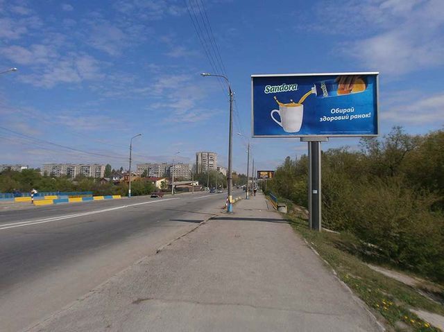 Щит 6x3,  Юності вул., 9 (музей Пирогова, ж/м "Вишенка", до ТЦ "МагиГранд" та "McDonalds")