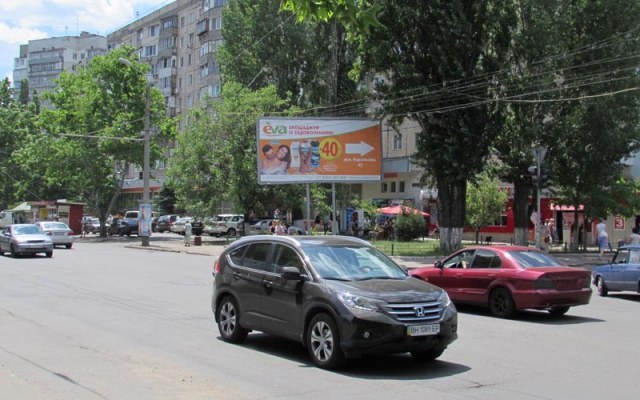 Щит 6x3,  Левітана вул., 70 -  Корольова вул., 42/44