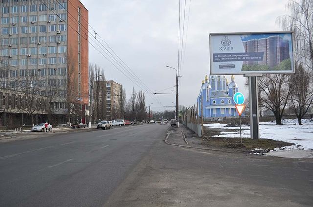 Щит 6x3,  Київська вул.,  (Собор , 200 м до Ц. Автовокзал) в центр
