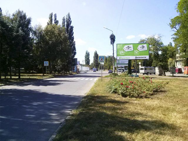Щит 6x3,  Горняків вул., 38, мкр. Інгулець (автовокзал, ринок), перед поворотом