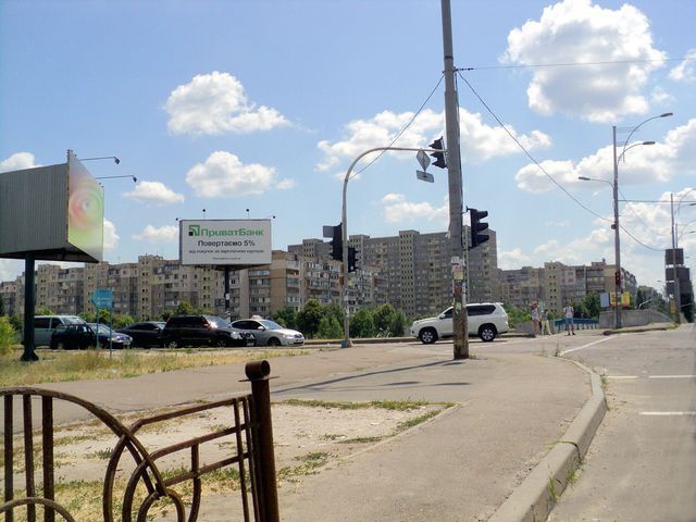 Щит 6x3,  Бальзака О. ул. - Драйзера Т. ул., 50 м. напр. маг. "Сельпо"