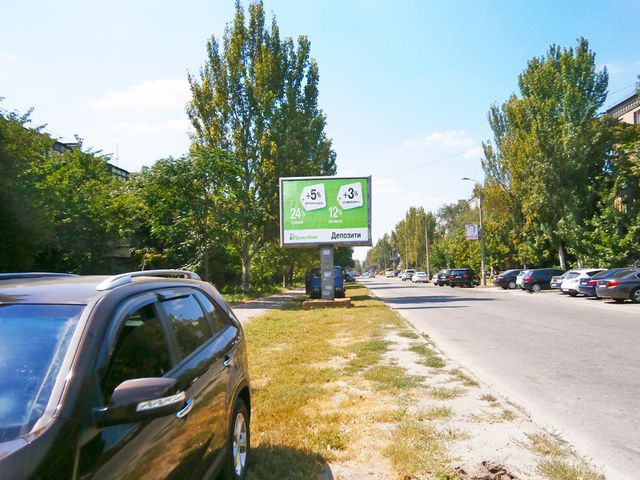 Беклайт 4x3,  Гагаріна вул.,1 - Соборний пр. (Головне Управління Нац. Полиции)