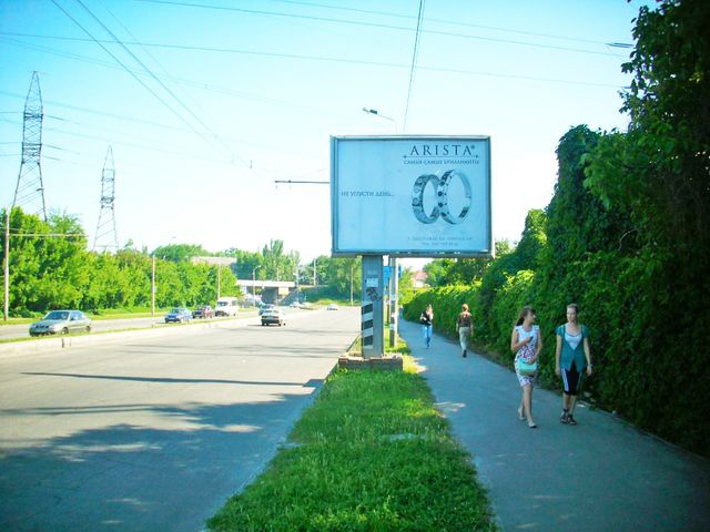 Беклайт 4x3,  Металургів пр., - Верхня вул., з центру