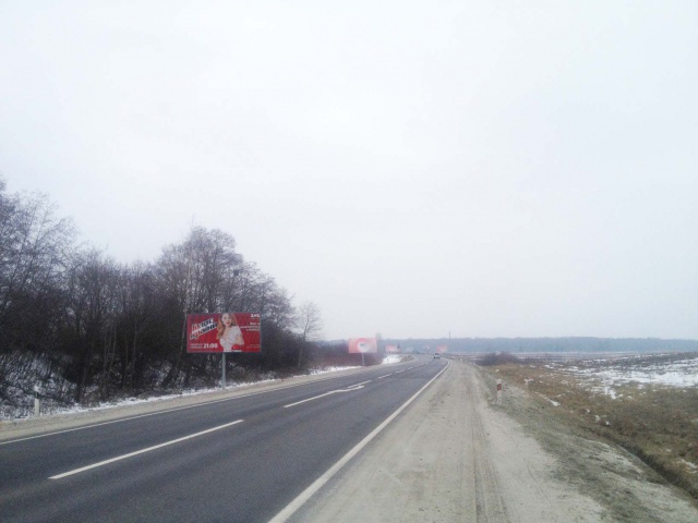 Щит 6x3,  Траса Київ-Львів (окружна Львова), 1,3 км. до повороту на с. Гамаліївка