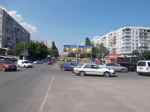Призма 6x3,  Вильямса ул. - Королева ул. ( направление к пл. "Независимости") (правый)