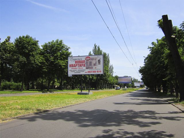 Щит 6x3,  Ватутіна вул. - Зинчевського вул., 18, розділова смуга  (ТЦ "Фокстрот", ТЦ "Фуршет"), до 129 кв.