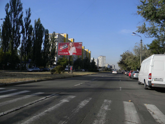 Щит 6x3,  Шолом-Алейхема вул., 15 (розділова смуга, 500 м. до рыику "Юність")