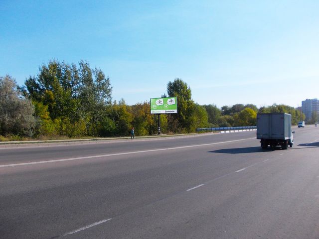 Щит 6x3,  20-річчя  Перемоги в центр  за  мостом  на вул. Герасима Кондрат'єва, ( 600 м до АЗС "ANP" и АЗС "Аміс" )