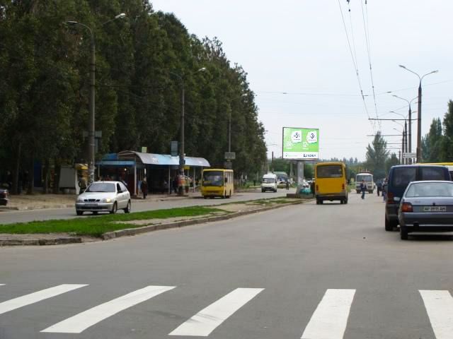 Беклайт 4x3,  Товариська вул., 39  (ТЦ "Континент", супермаркет "Varus", "Ощадбанк")
