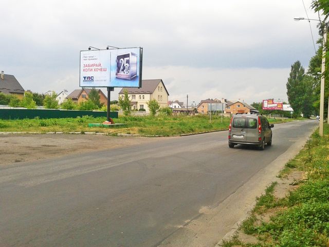 Щит 6x3,  Пілотська вул., 39, (Котеджне мустечко, р-н "Костела" )в центр