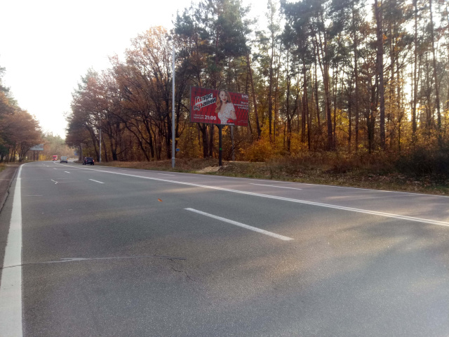 Щит 6x3,  Столичне шосе  23 км ( від "Авторинка"  до котеджного містечка"Золоті ворота")