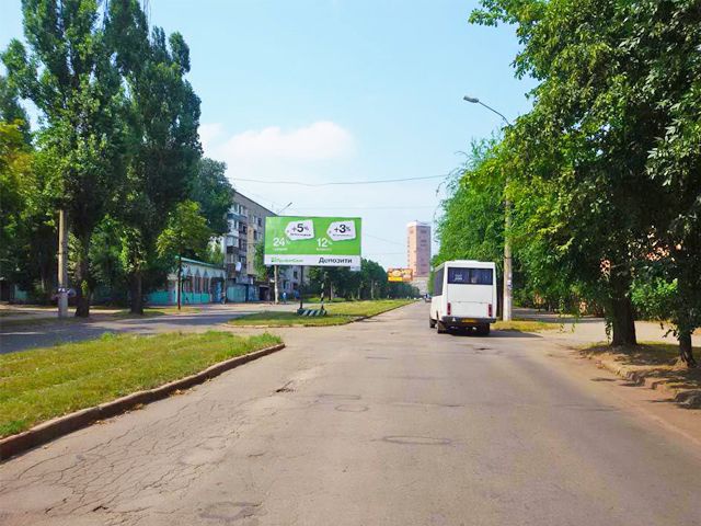 Щит 6x3,  Ватутіна вул., 23, розділова смуга, ("ПриватБанк"), на ст. Роковата