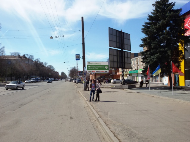 Щит 6x3,  Соборності вул., 35 (Цирк, РК "Голливуд"), до ринку