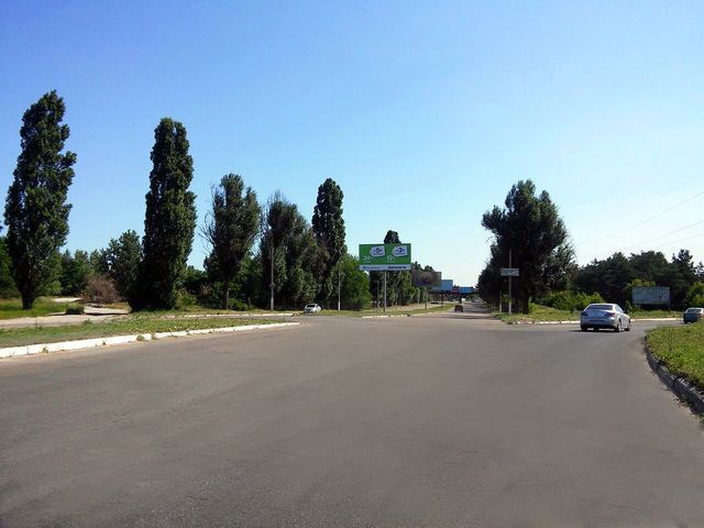 Щит 6x3,  Елизаветовская трасса ( разделитель в районе съезда на мост р. Днепр) №2
