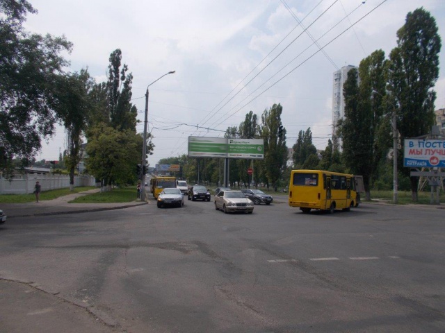 Щит 6x3,  Глушка пр. - Ільфа та Петрова вул. (500 м. до пр-та Небесної Сотні, з міста) (правий)