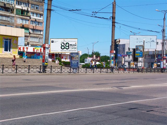 Призма 6x3,  Миру пр.,37А, 95 квартал ("Фокстрот")