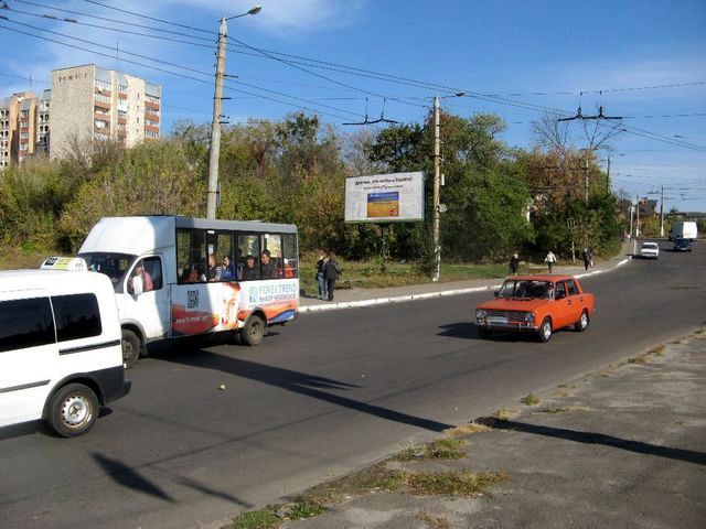 Щит 6x3,  Смолянская пл. (рядом Райффайзен Банк Аваль)