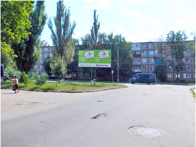 Щит 6x3,  Металургоі вул., - Новопоселенська вул. (200 м. від "Укрссибанка")