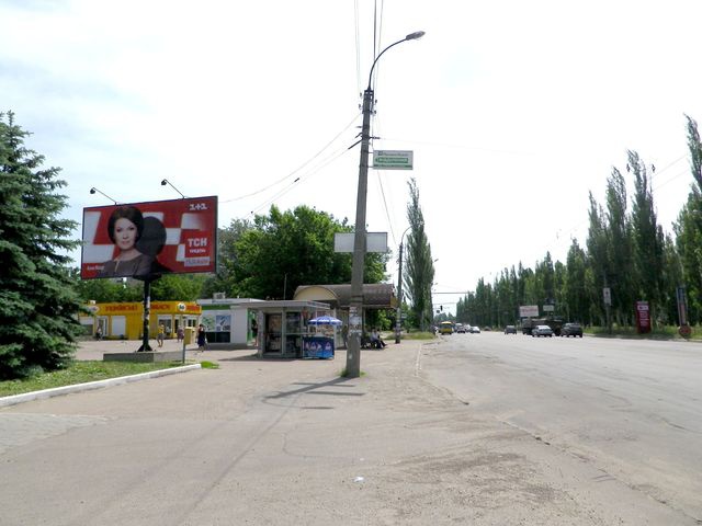 Щит 6x3,  30-річчя Перемоги вул., 36 зупинка (супермаркет"Fresh Маркет")