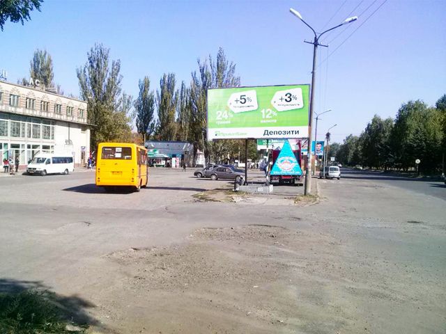 Щит 6x3,  Горняківв ул., 38, мкр. Інгулец, (Автостиль, піцерия "Челентано",  виїзд з автовокзалу)