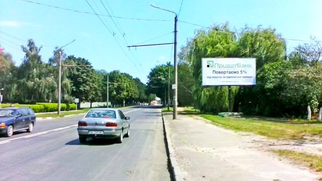 Щит 6x3,  Володимирська вул., 69 (зупинка, в центр)
