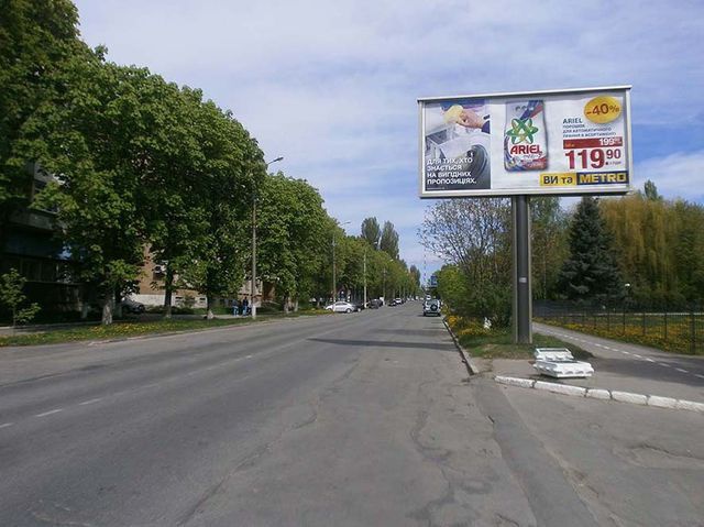 Щит 6x3,  600-річчя вул., 27 (завод "Форт", Дон.Університет, до гіпермаркету "Грош")