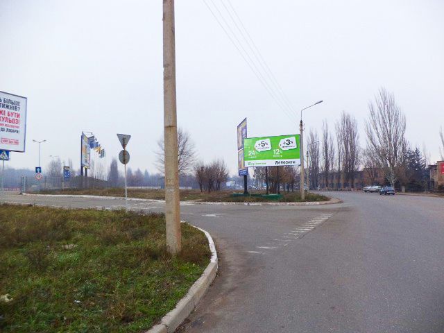Щит 6x3,  Бикова вул., 31, (ТЦ "МЕТРО"), в'їзд на стоянку ТЦ "МЕТРО"