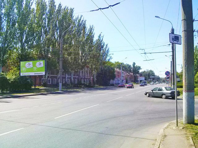 Щит 6x3,  Дніпровське шосе вул., 24, (на автовокзал),  на пл. Маяковського