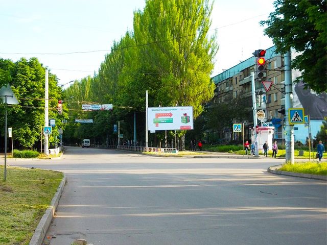 Щит 6x3,  Доватора вул., 2 - Маршака вул. - Адмирала Головко вул., мкр. Даманський