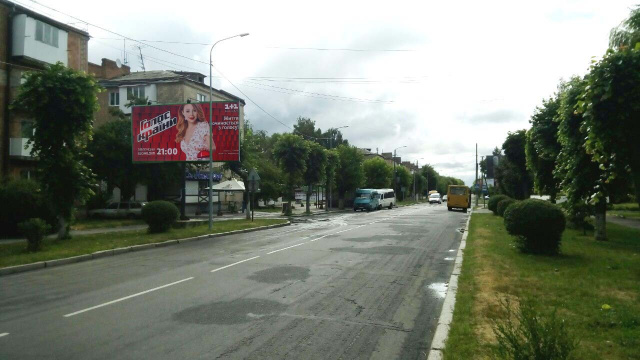 Щит 6x3,  Незалежності вул., 60