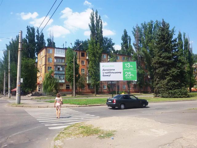 Щит 6x3,  Васякина вул., 1 - Соборності  ул.(розподільча смуга), до Гагаріна пр.