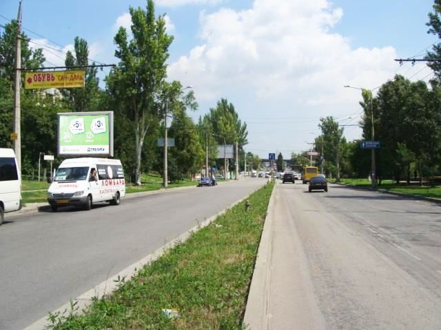 Беклайт 4x3,  Перемоги вул., 80 (300 м. до Соборного пр.)