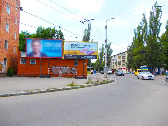 Щит 6x3,  Леваневского ул. - Горького ул.к ЖД.Вокзалу (Рынок) 
