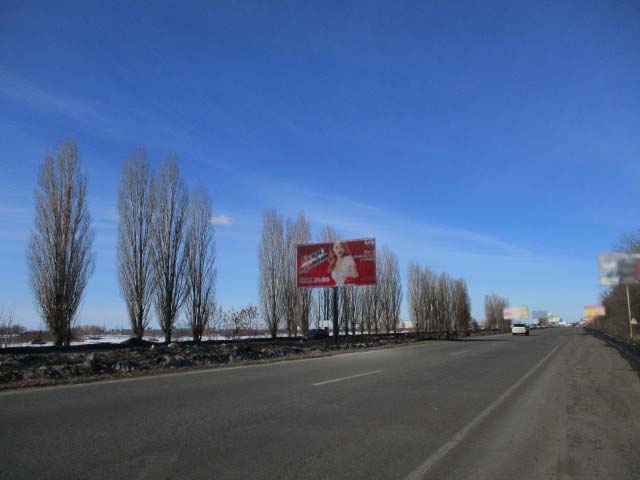 Щит 6x3,  Ростовская трасса - 3й на въезд в Харьков