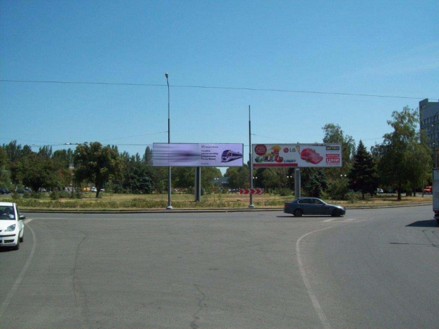 Щит 6x3,  Деревянко пл. - Ріхтера вул. (правий)