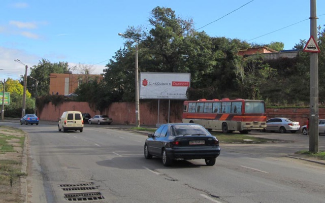 Щит 6x3,  Балківськая вул., 1 (біля Херсонського скверу)