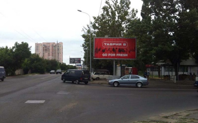 Призма 6x3,  Маршала Малиновського вул., 49 - Івана та Юрія Лип вул.