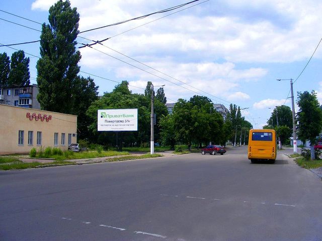 Щит 6x3,  Вокзальная ул., 24 ( Райффайзен Банк Аваль, БТК-центр)
