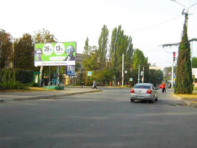 Щит 6x3,  Адмирала Головко вул., 40 - Маршака вул.  - Доватора вул., мкр. Даманський