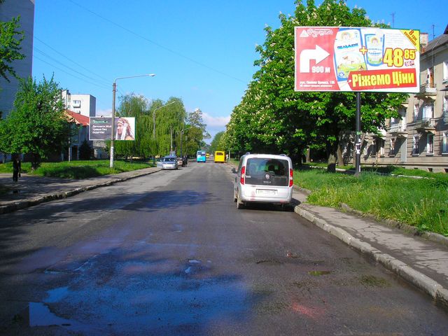 Щит 6x3,  Грушевського вул.,107 (виїзд з автовокзалу). В центр