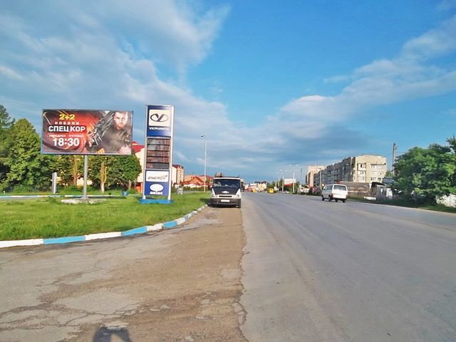 Щит 6x3,  Будного С. вул., 13 - Героїв УПА вул., (АЗС "Укрнафта") (гостиниця"Братислава",300 м. к АЗС "БРСМ Нафта")